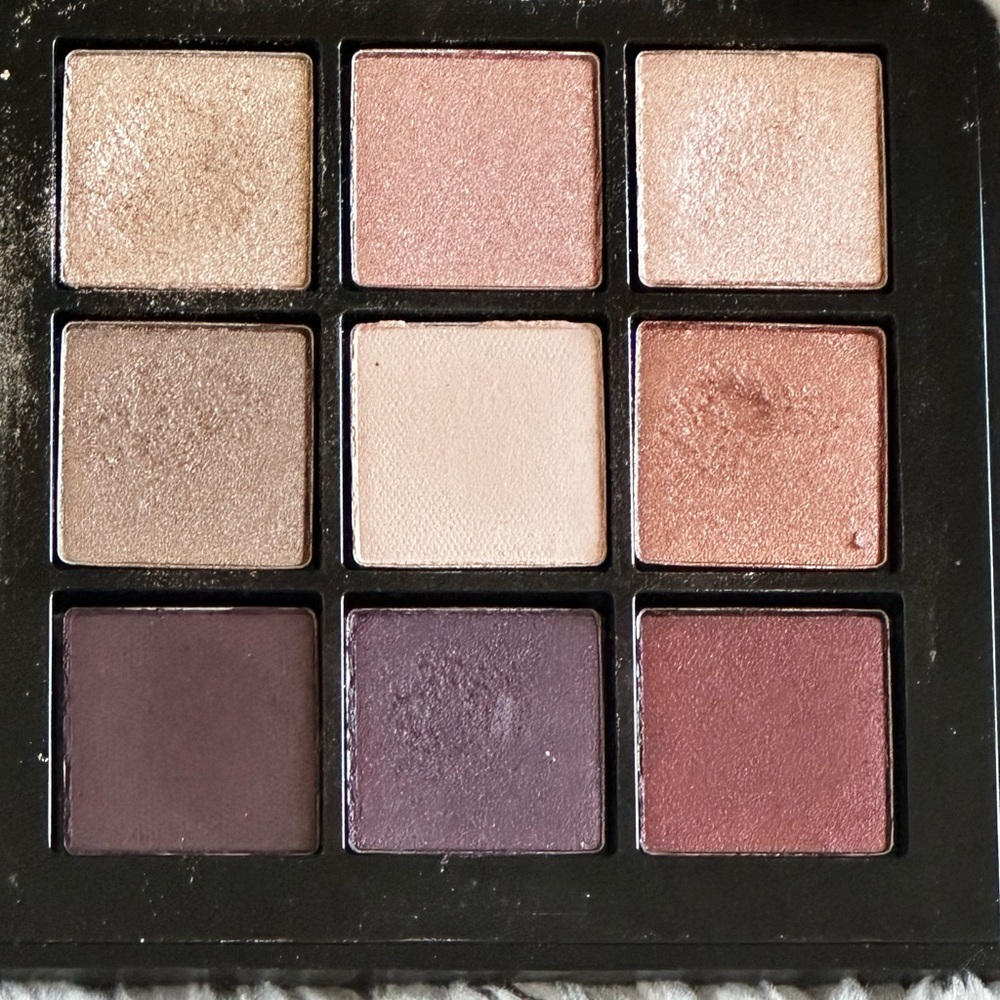 GA-DE velveteen eyeshadow palette in Field of Dreams